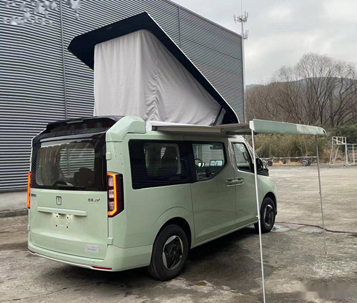 吉利远程超级VAN宿营车申报,侧滑门,自带车床,2+2+3座椅_搜狐汽车_搜狐网