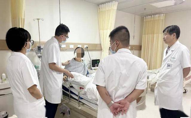 咳嗽背后的危机：四种症状或致肺炎来袭，别忽视咳嗽！这四类症状或引发严重肺炎