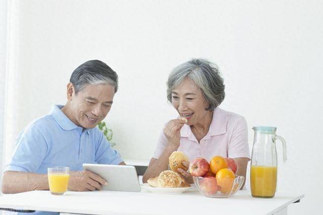 揭开山楂的“神秘面纱”：食用不当危害大，别被山楂的“甜蜜外衣”骗了！