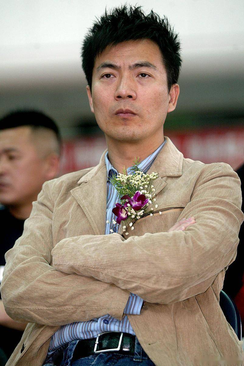 黄健翔:国足主帅工作太轻松?网友怒怼:你行你上