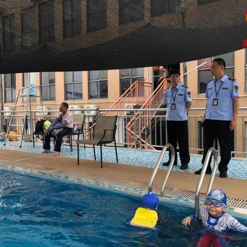 救生员不足、无证经营……南海这些游泳场馆被曝光！_场所_体育_规定