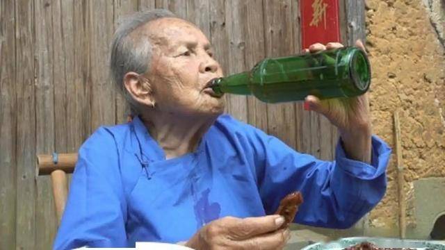 心衰患者必知：这些习惯正悄悄加重病情 揭秘加重心衰的元凶，为心脏健康护航