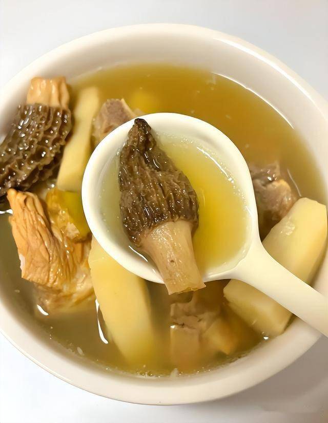 专为女性打造的滋补气血美食，美味汤菜补气血，让女性容光焕发