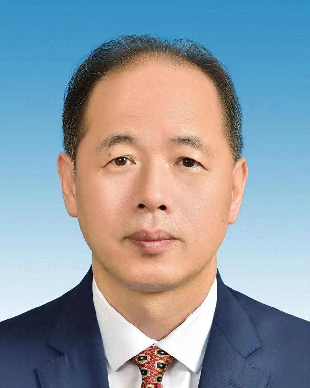 福建省委决定，王向阳、邱挺履新