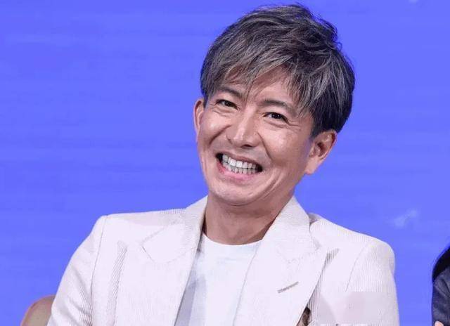 52岁木村拓哉现身中国,容貌老去"撞脸"刘德华!