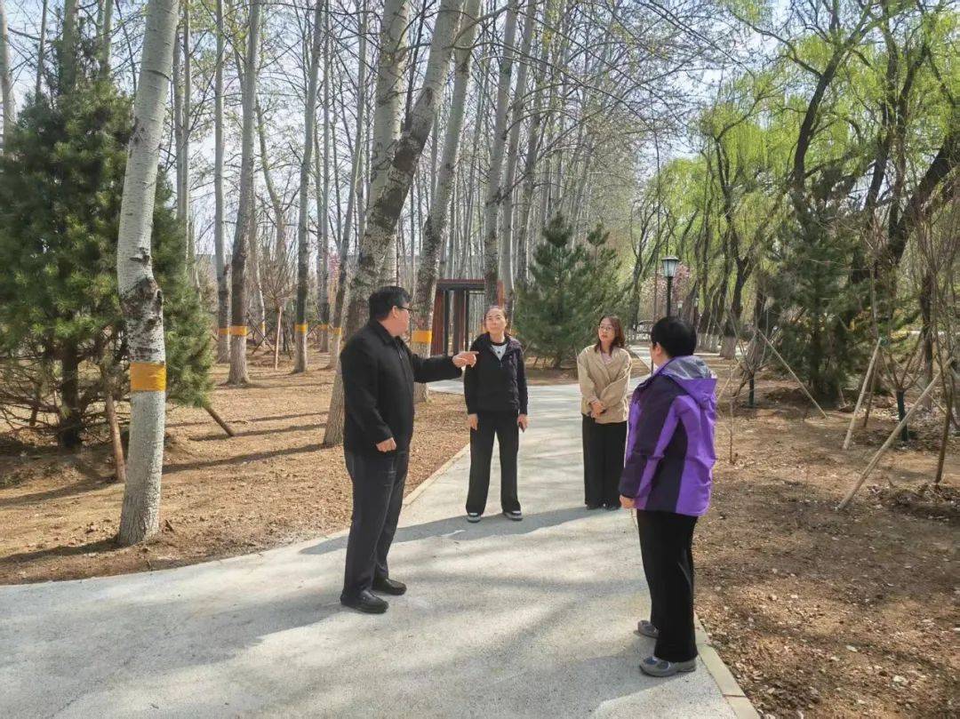 筑牢生态屏障绘就绿色画卷区园林绿化局到高丽营镇调研多米体育官网(图3)