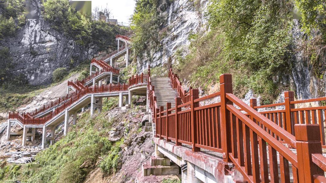 镇雄天坑景区7月1日对外开放!
