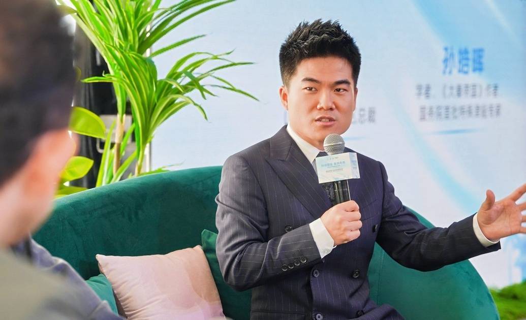 主播董宇辉：感叹海南环岛旅游公路特别好！愿持续为海南好物“代言”