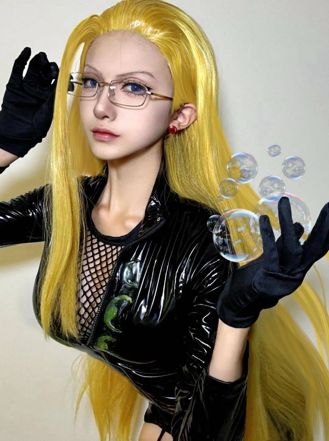 海贼王卡莉法cos,腿子超绝,这简直太太太还原了