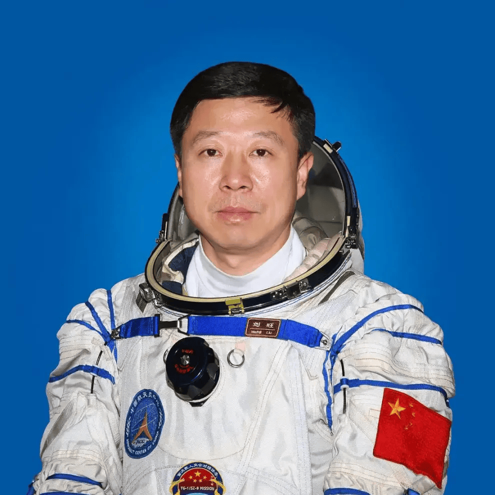 他祝福母校并寄语北航学子从航天"追梦人"到"圆梦人"北航宇航学院教授