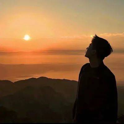 精选成熟稳重情侣头像,一男一女搭配绝佳