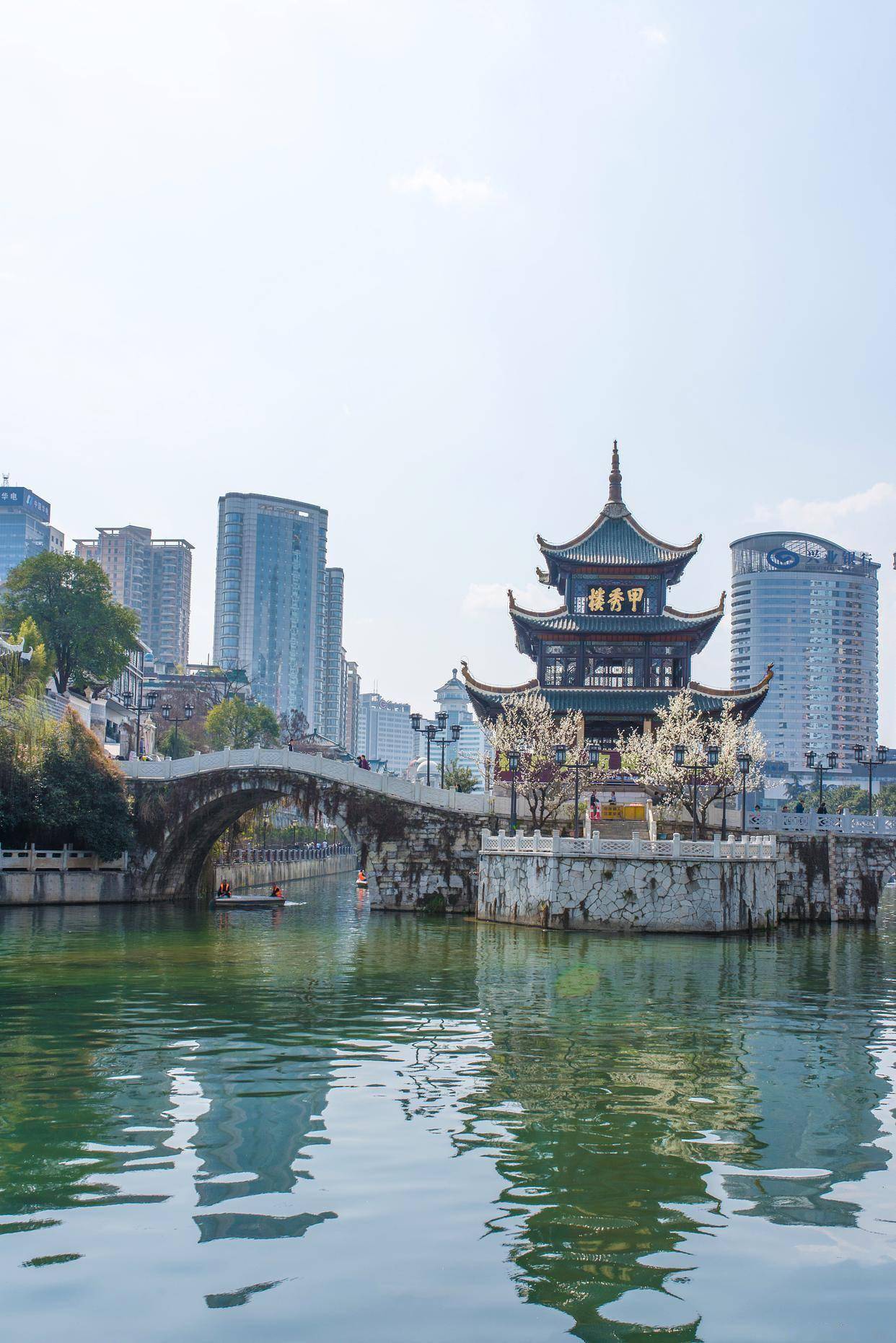 贵阳市内必去景点,这 6 个神仙景点,本地人私藏的快乐老家!