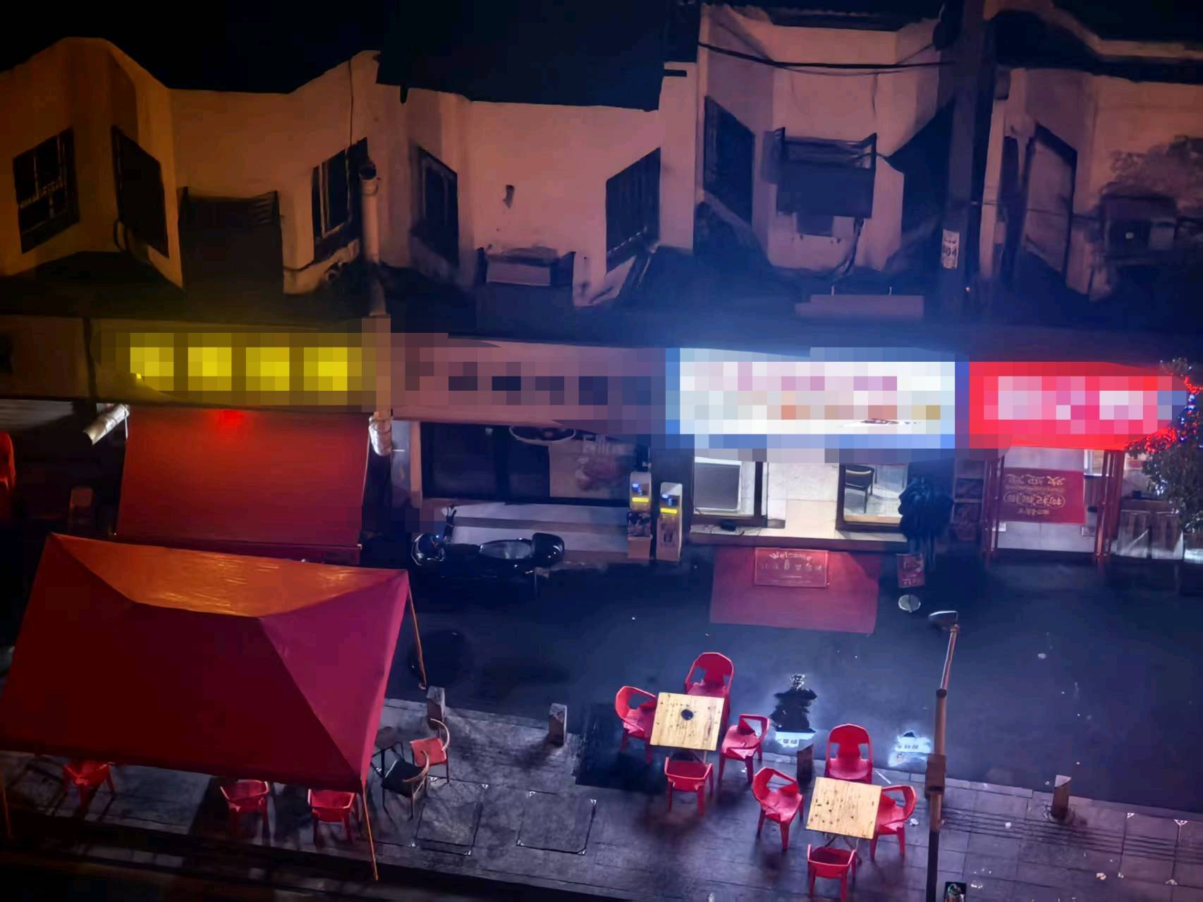 晨意帮忙丨临街夜宵店占道经营食客凌晨喝酒划拳吵得居民睡不着城管：会核实(图1)