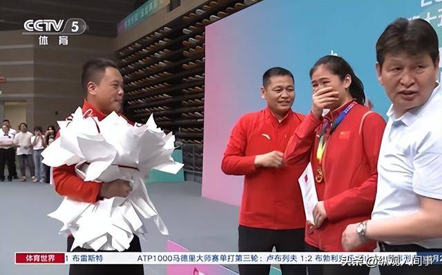 拳击冠军李倩全国锦标赛夺冠现场惊喜求婚，爱情与荣耀的双重加冕