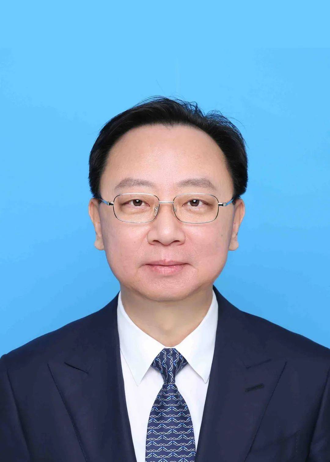 田威履历狄威已任中国国家铁路集团有限公司党组成员,副总经理