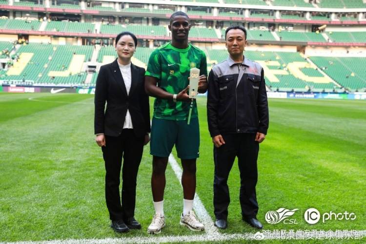 北京国安3-1深圳新鹏城,取得球队历史上第300场中超联赛胜利 北京国安3-1深圳新鹏城,取得球队历史上第300场中超联赛胜利