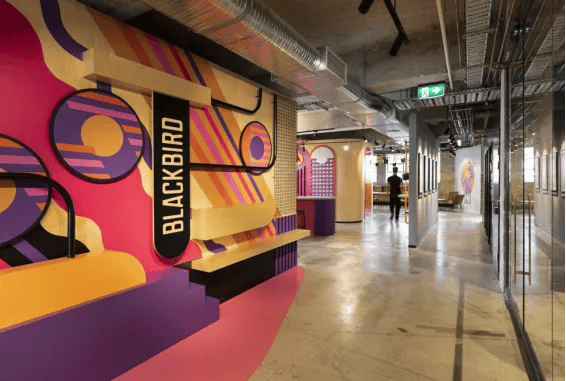 DeepSeek创业者想拜拜梁文锋