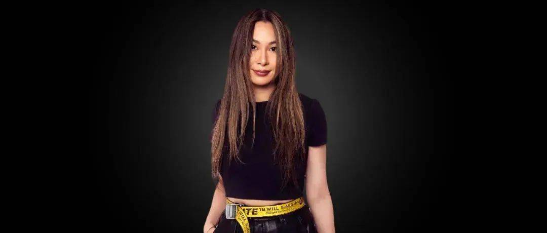 超过霉霉，她拿下全球最年轻女富豪-华闻时空
