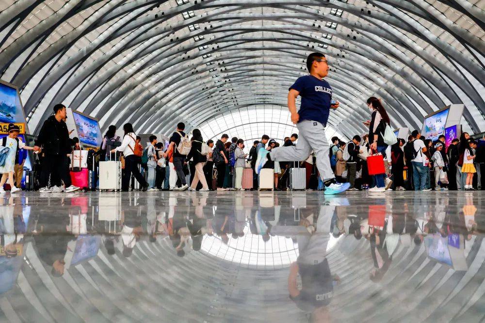 以更优服务繁一竞技下载荣文旅市场(图1)