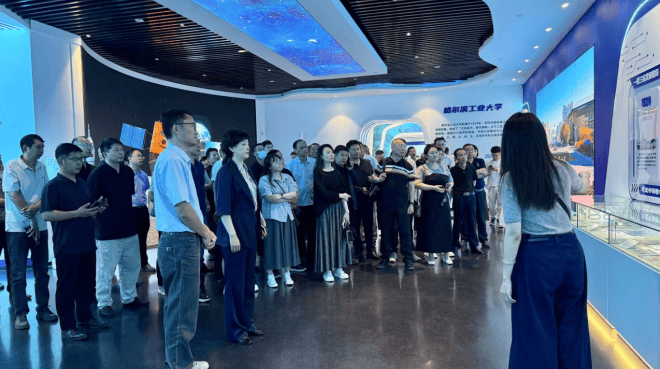 成果转化进行时 70余家民企走进哈工大郑州研究院