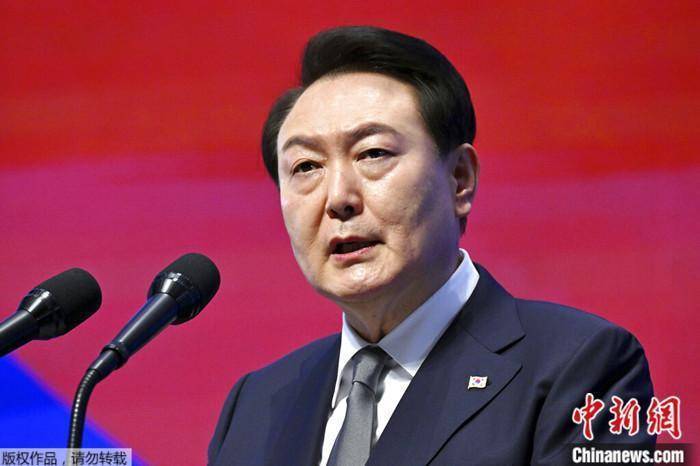 为拉拢中间选民？韩国大选临近尹锡悦被要求“退党”-华闻时空