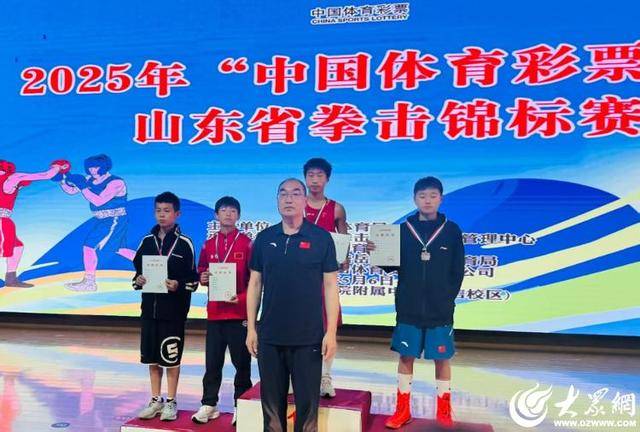 👀Marks：自由市场上的中锋人才不多 勇士可以考虑签一年大洛