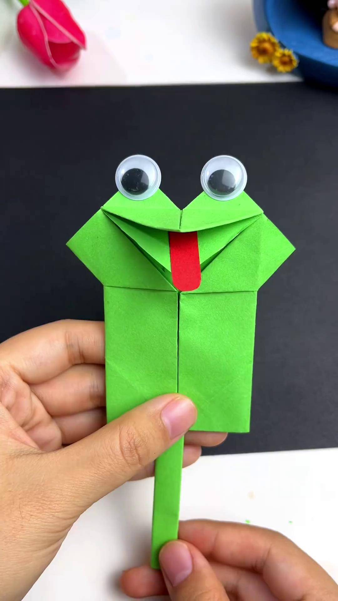 一起来折这个可可爱爱的小青蛙,太好玩啦亲子手工 幼儿手工折纸折纸