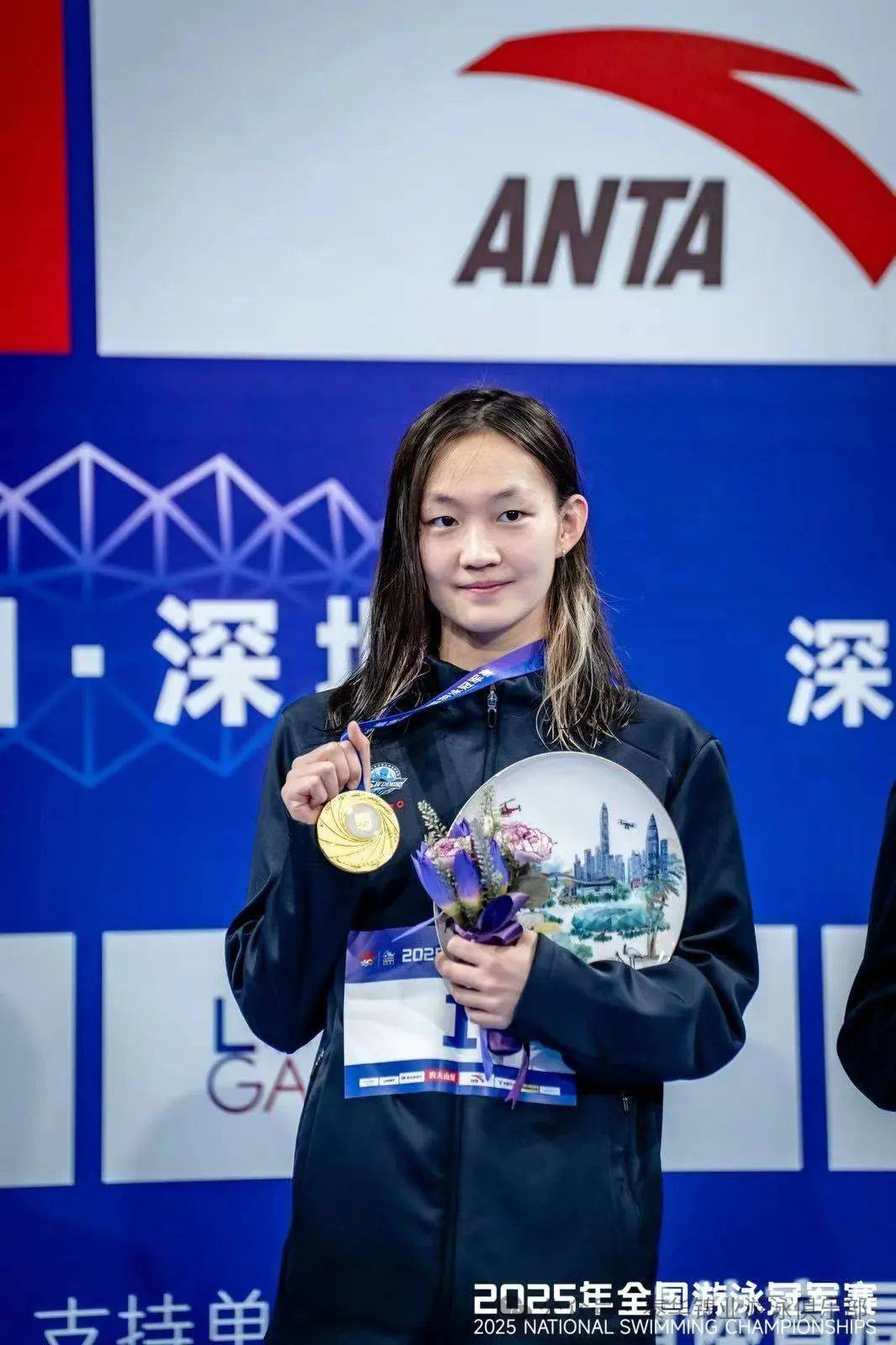 女子800米自由泳决赛,我队李冰洁夺金,马永慧摘铜