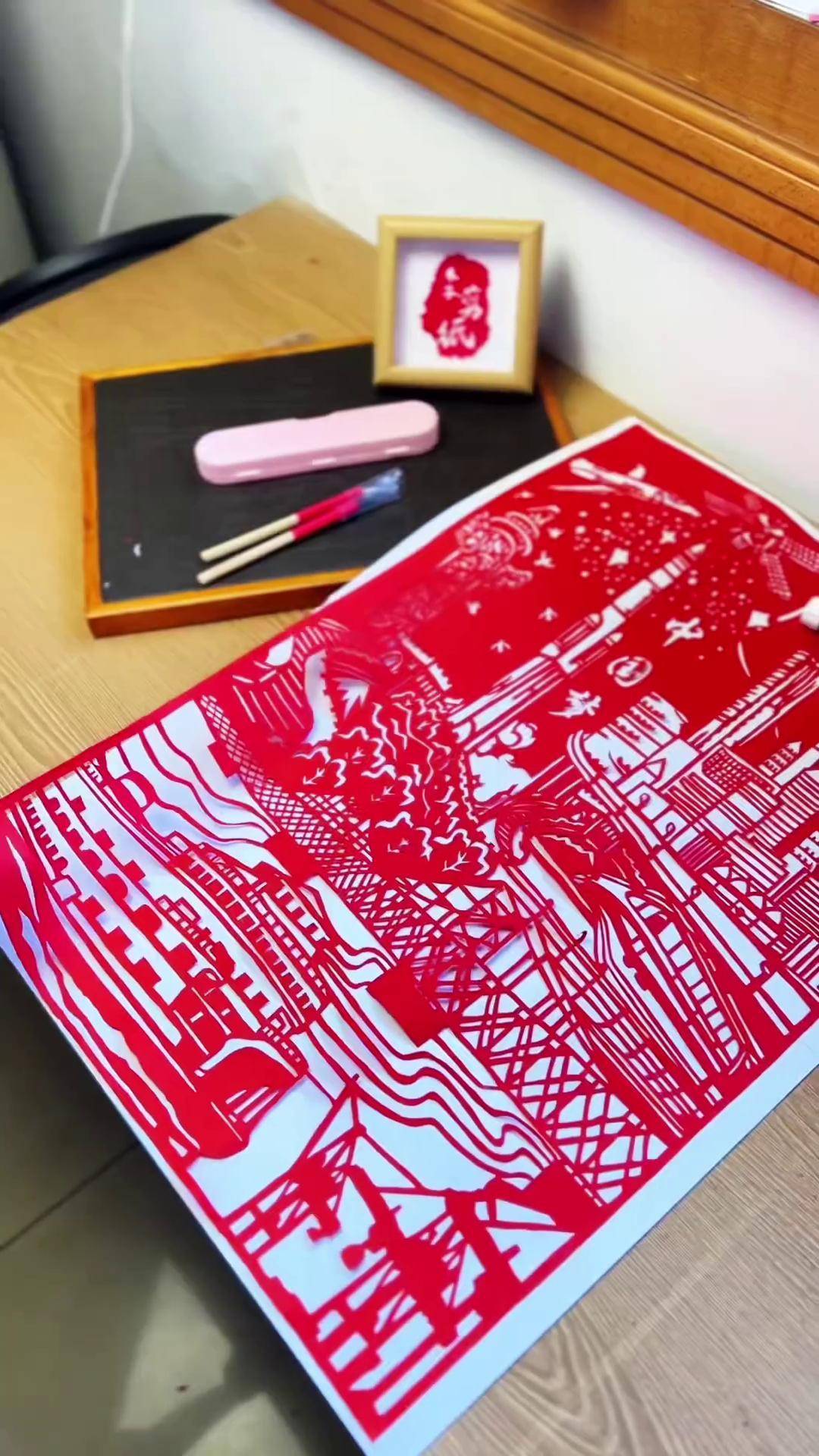 传统刻纸科技兴国剪纸作品赏析 刻纸 非遗剪纸 传扬中华文化