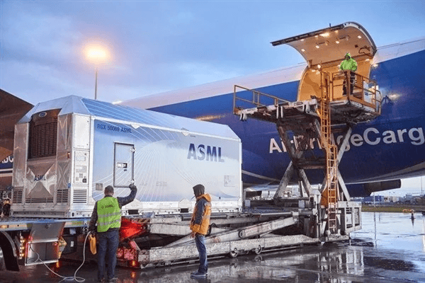 光刻机有后门吗：ASML能否远程关闭中国的光刻机