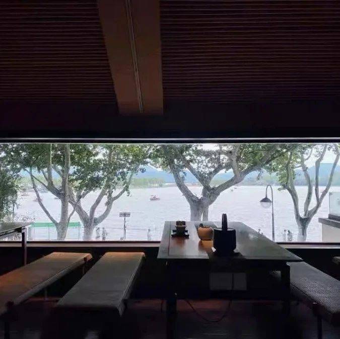 拥有“绝美西湖窗景”！杭州北山街网红楼拍卖租赁权，一年300万元
