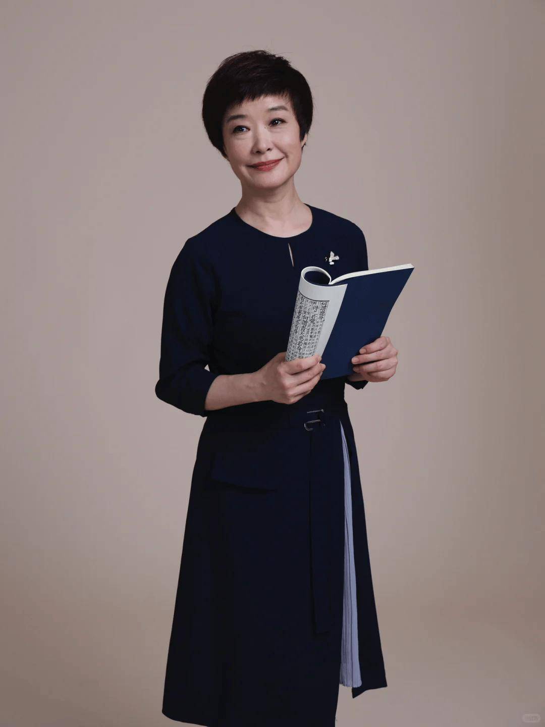 王雪纯:她是中央电视台台长女儿,是公认的才女,为何结婚30年却无儿无