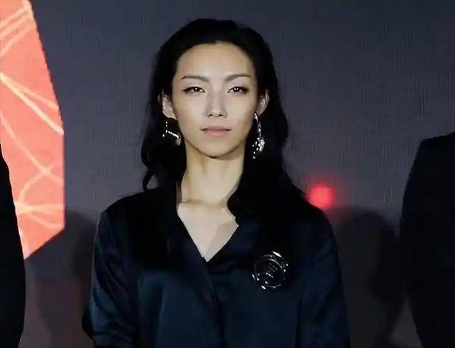新华社出手！直接点名那尔那茜，领导父母受牵连，资本都救不了她