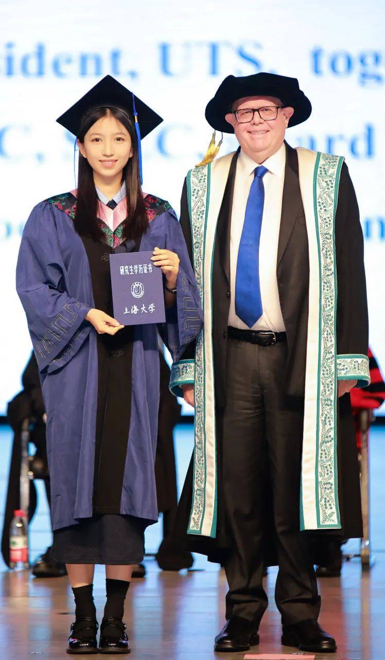 上海大学毕业证书是什么样子的