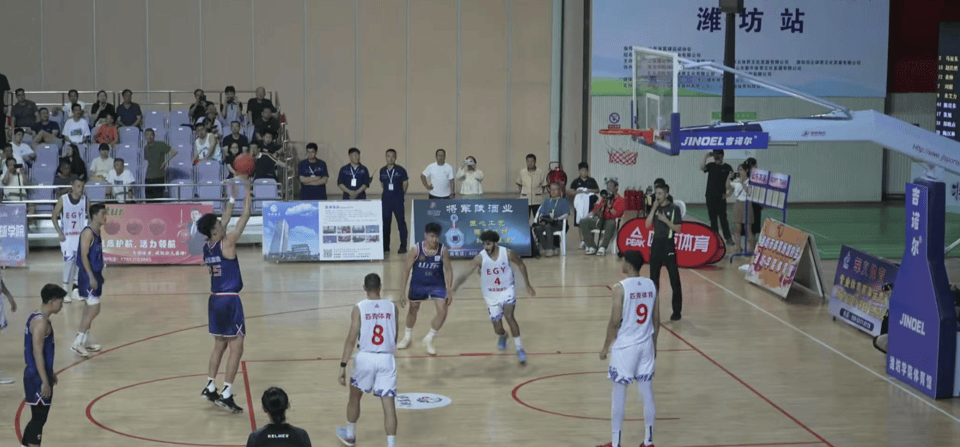 山东男子篮球队热身85:75埃及国家队，陈·皮登回