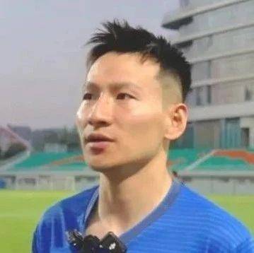 苏超南京队队长杨笑天在比赛中出现不文明动作,官方通报:造成较坏社会影响,予以停赛1场_江苏省_城市_处罚