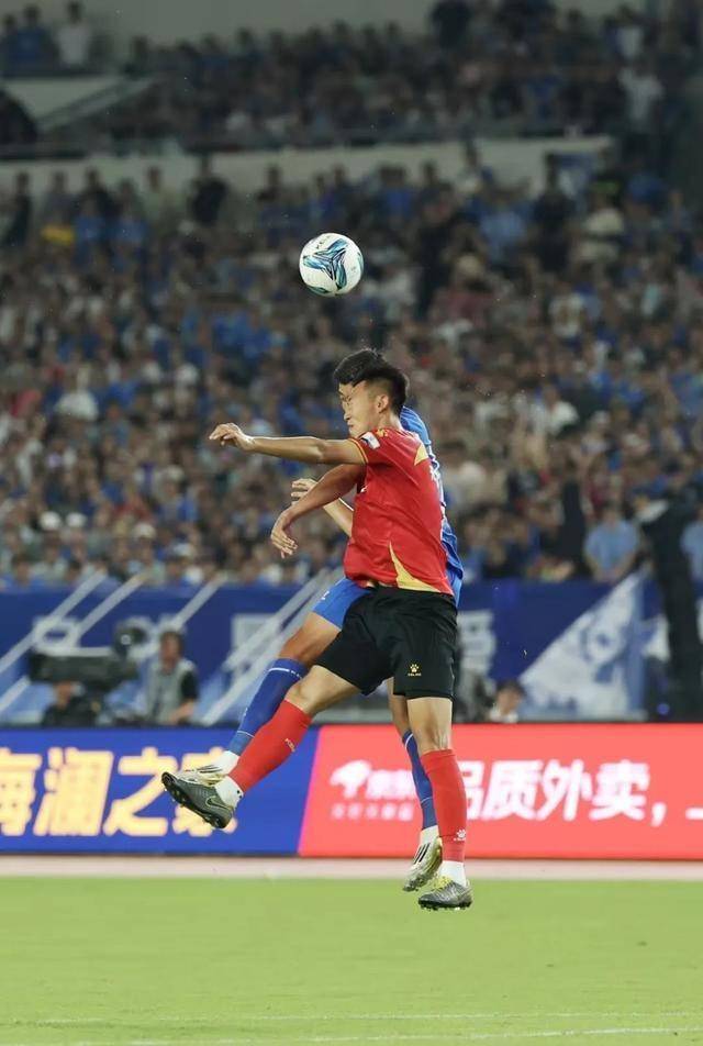 六万观众见证什么是"遇强则强"