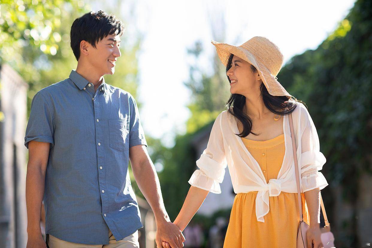 夫妻之间很准的魔鬼定律:看似荒诞,实则藏着婚姻的真相