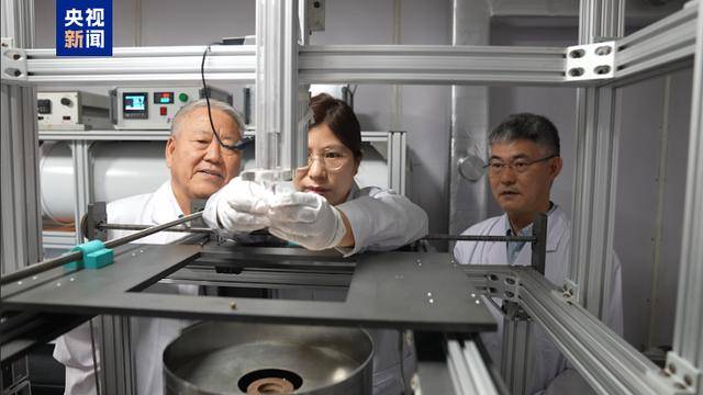 嫦娥六号月壤研究成果上新 首次揭开月背演化历史