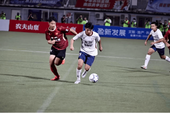 绿茵为卷英雄城作笔——2025赣超联赛南昌赛区侧记2025江西省城市足球联赛-赛程/比分/球队阵容全掌握-本地足球热血来袭！