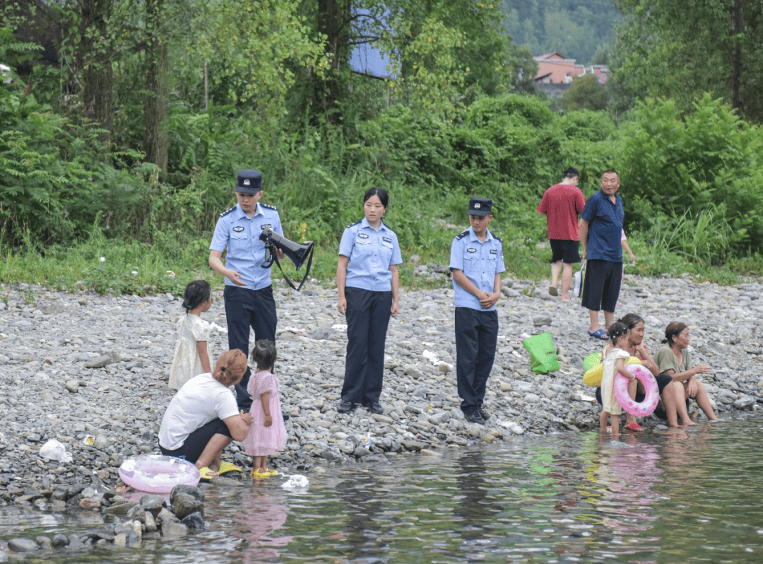 酉评酉论丨暑期防溺水 绷紧“安全弦”