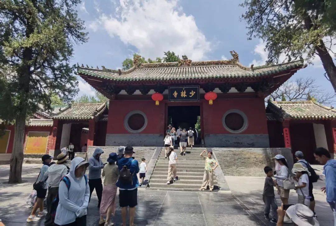 少林寺新住持履职第二日：部分收费项目消失