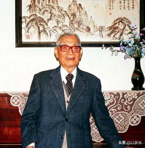 _两任妻子郁郁而终，6子女恨他到死，独活93岁为何无一人送终？_两任妻子郁郁而终，6子女恨他到死，独活93岁为何无一人送终？