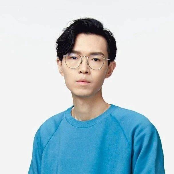 方大同伦敦设纪念长椅 前TVB主播亲赴当地悼念_英国_音乐_乐迷