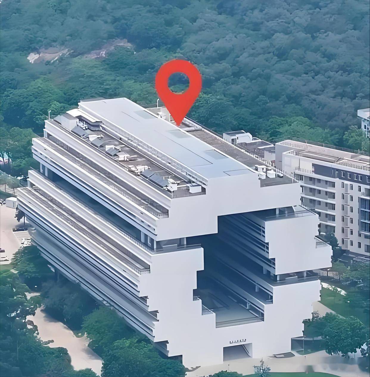 李嘉诚为亡妻修建庄明月楼,背后隐藏着哪些不为人知的秘密?