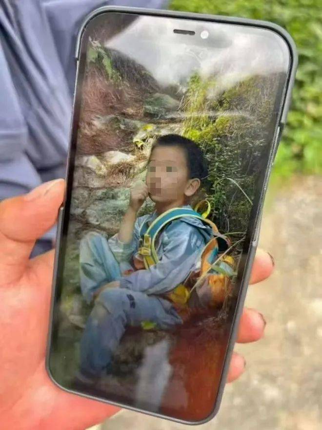 7岁男孩在大理苍山失踪近24小时：参加户外独立营，多方连夜搜寻无果