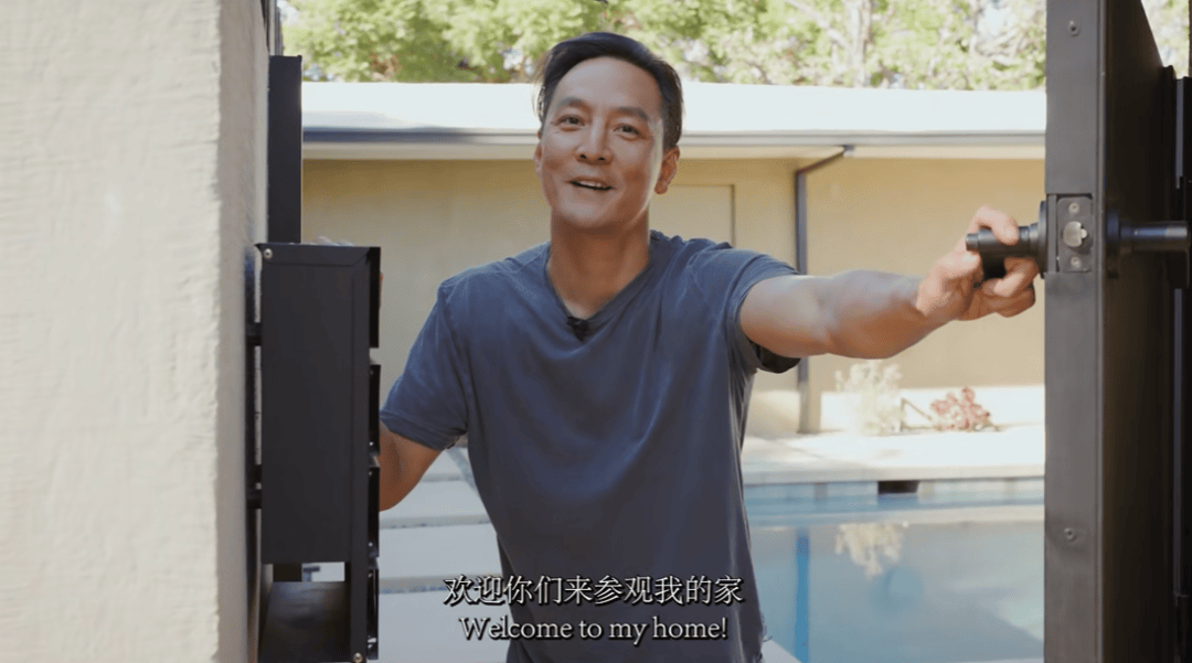 游客称吴彦祖8年前盖的“漂亮房子”要被拆除，“落地玻璃消失、室内凌乱”，当地回应：因台风损坏，无产权没法维修