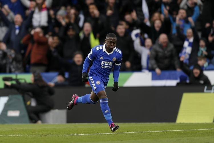 官方:沃特福德签下塞内加尔中场门迪,双方签署了一份1+1的合同