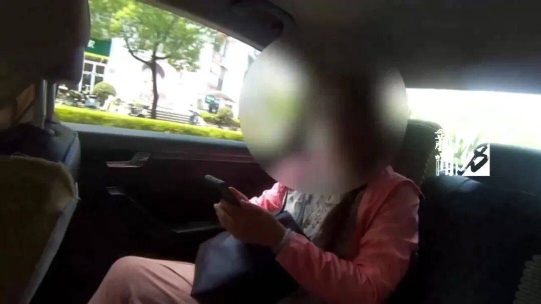 上海网约车司机报警！女乘客多次推搡民警：别多管闲事