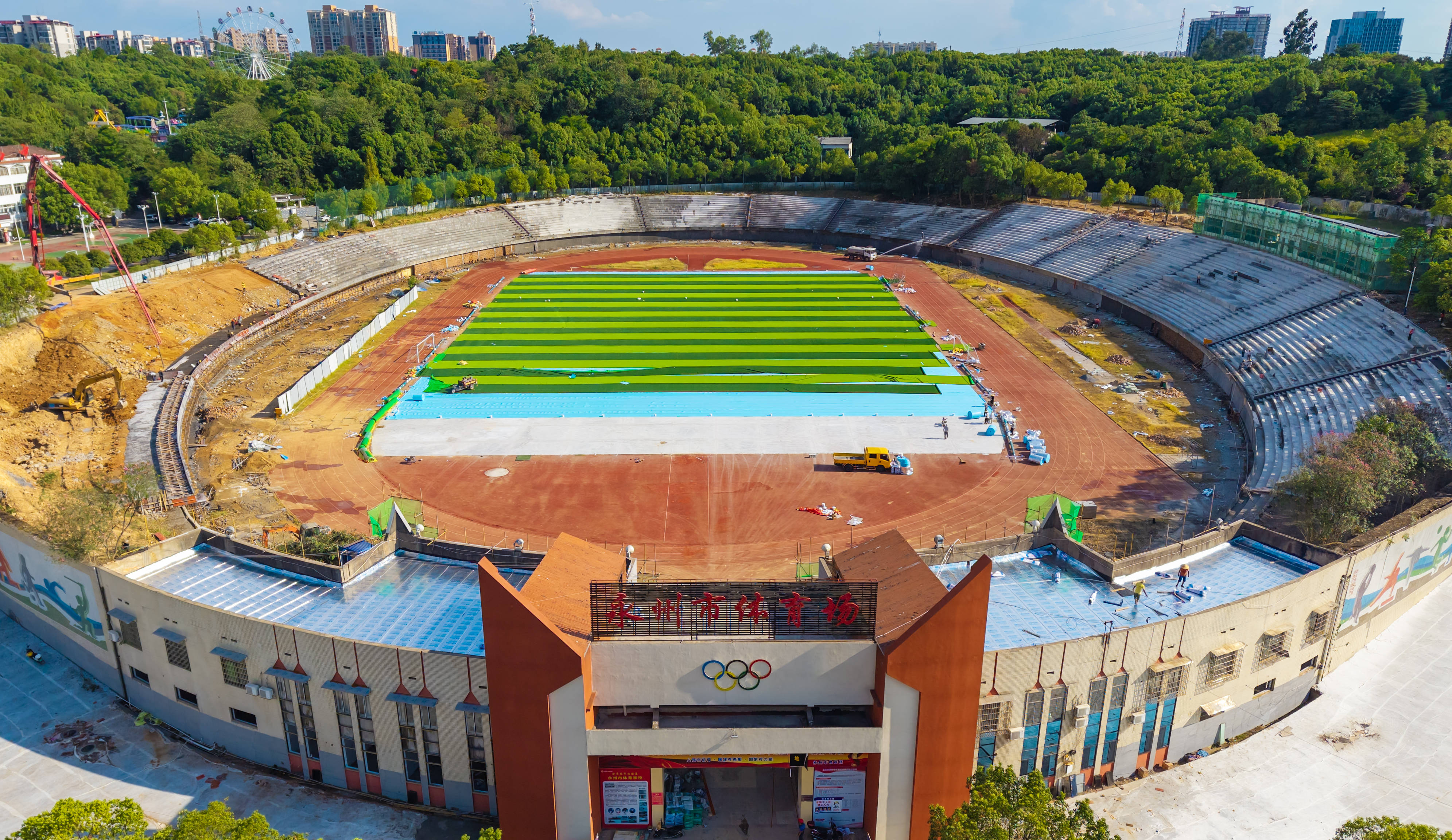 8月28日,永州市体育场全面提质改造工程正如